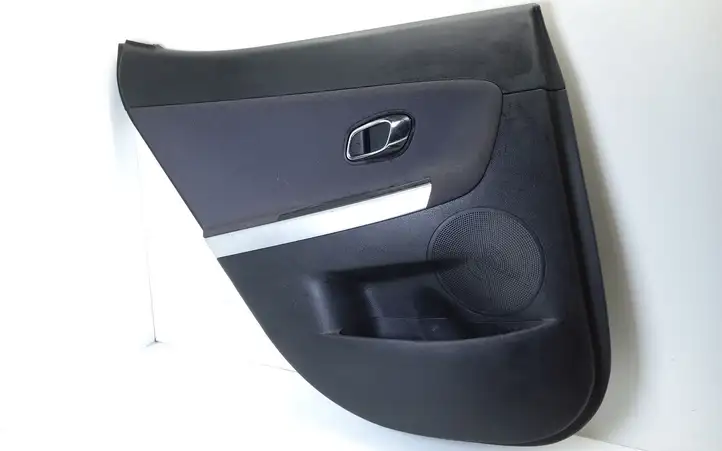 Kia Ceed (2012 - 2015) 83350A2010 Обшивка задней двери — фото 1