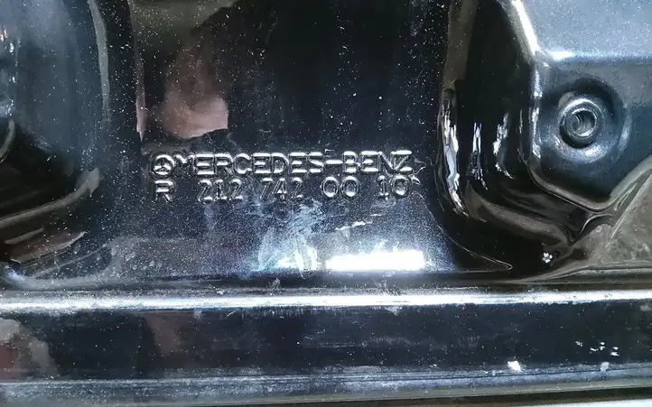 Mercedes-Benz E W212 (2009 - 2016) A2127420010 Крышка багажника — фото 3