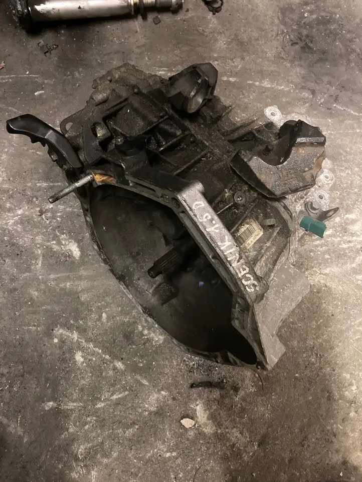 Renault Scenic III -  Grand scenic III (2009 - 2016)  TL4A027 Механическая коробка передач, 6 передач