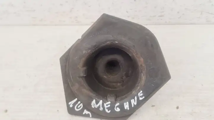 Renault Megane III (2009 - 2016)  552400003R Резиновая опора пружины