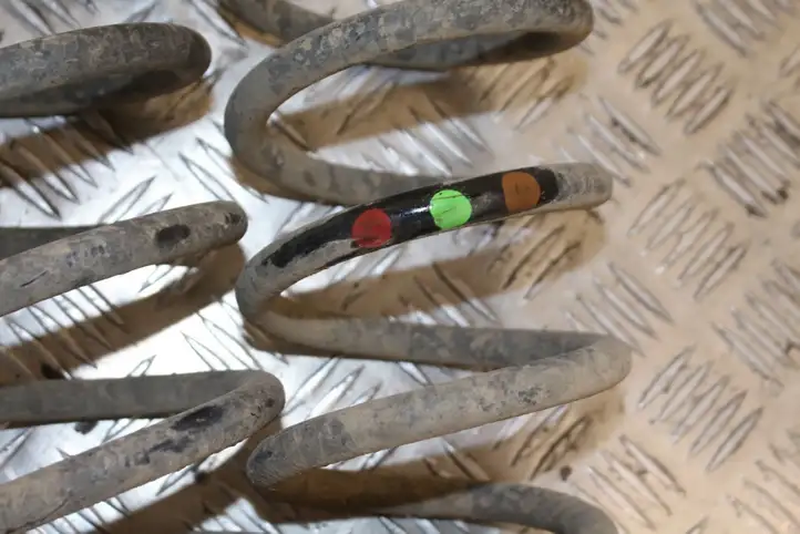 Skoda Yeti (2009 - 2012)   Пружина