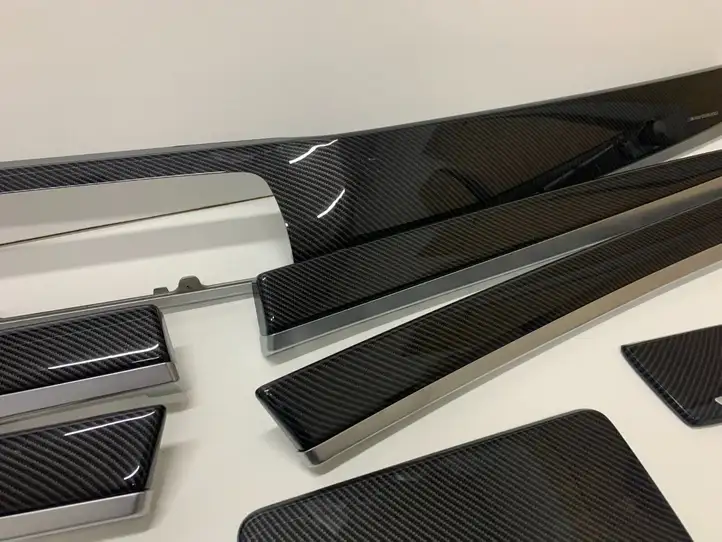 BMW 5 F10 F11    Декоративная планка