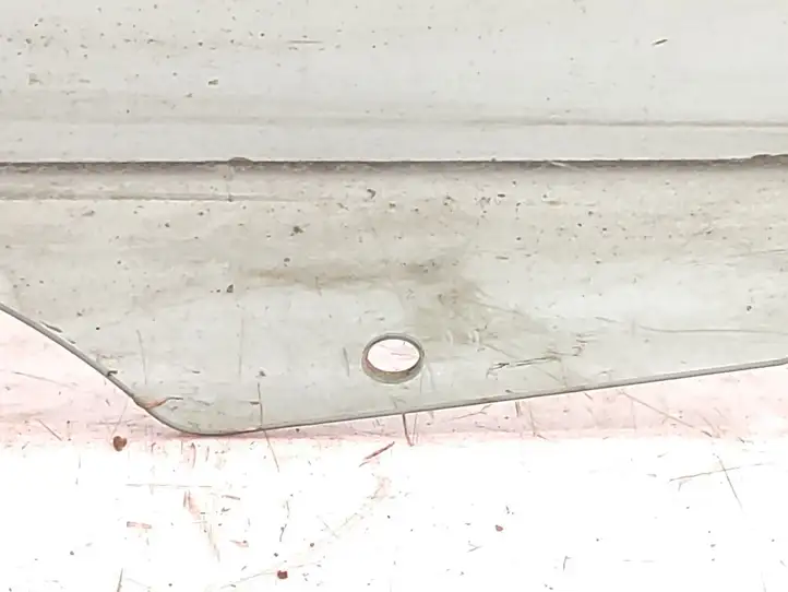 Peugeot 206 (1998 - 2012)  43R000464 Основное стекло передних дверей (двухдверного автомобиля)