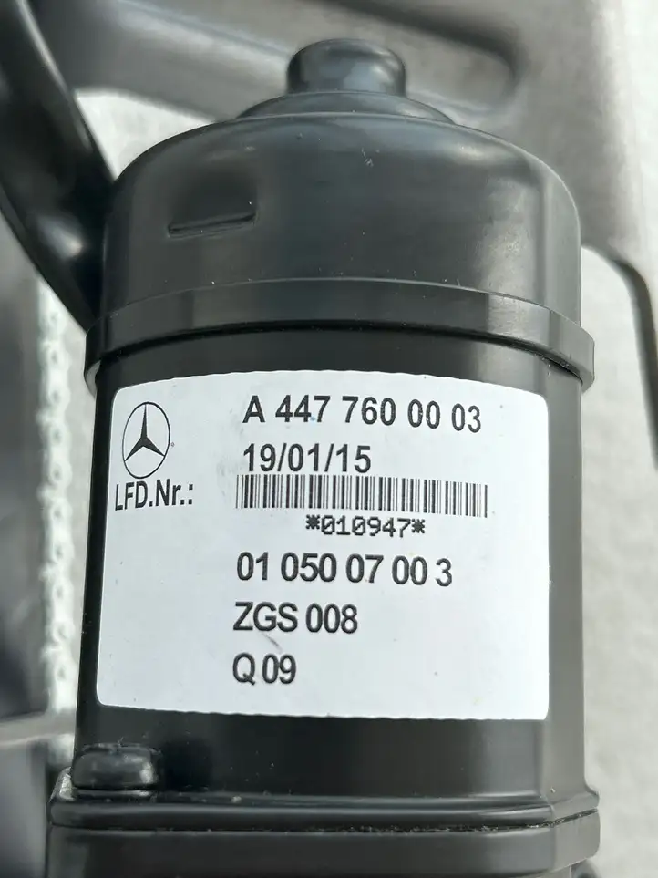 Mercedes-Benz Vito W447 (2014 - ) A4477600003 Доводчик крышки багажника — фото 9