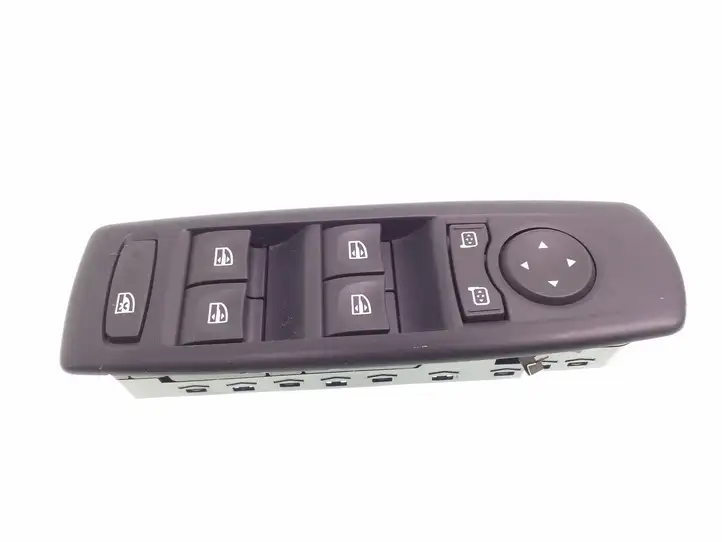 Renault Megane III (2009 - 2016) 809610007R Блок кнопок стеклоподъемников — фото 1