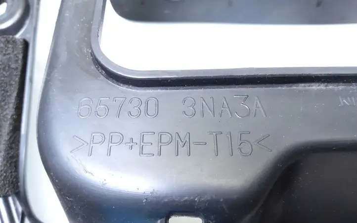 Nissan Leaf I (ZE0) (2010 - 2017) 657303NA3A Другая часть кузова — фото 3