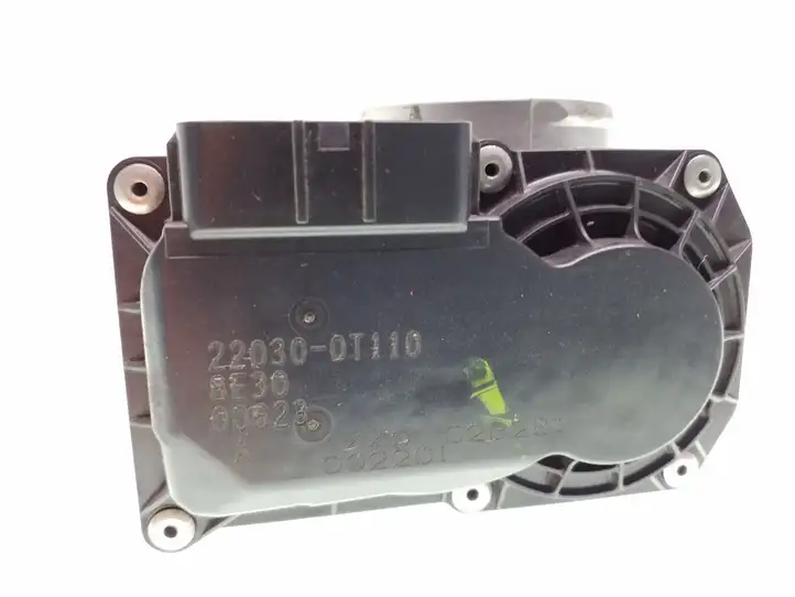 Toyota C-HR I (2016 - 2022) 220300T110 Дроссельная заслонка — фото 3