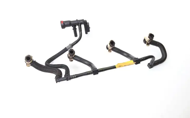 Mercedes-Benz A W176 (2012 - 2018) 166714557R Трубка топливной системы — фото 1