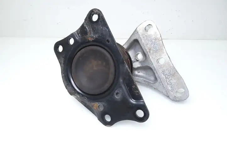 Volkswagen Polo V 6R (2009 - 2015) 6Q0199185AA Кронштейн двигателя — фото 4