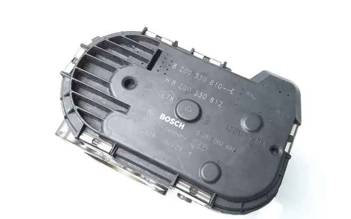 Nissan Qashqai (2006 - 2010) 8200330810 Дроссельная заслонка — фото 2