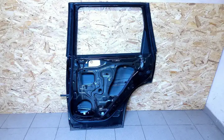 Nissan X-Trail T31 (2007 - 2014) Задняя дверь — фото 3