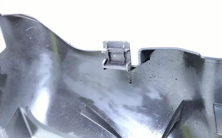 Ford Focus (2011 - 2015) 8M5116613AA Облицовка радиатора — фото 4