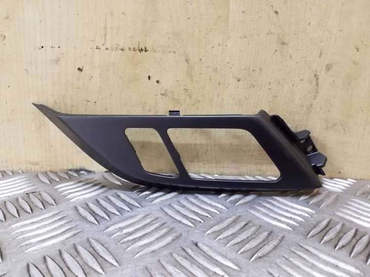 U09C673810A Hyundai i40 Klimato kontrolės/ pečiuko kontrolės apdaila