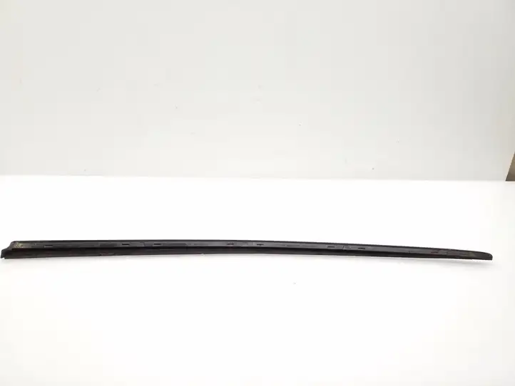 Audi A5 8T 8F (2011 - 2016) 8T0854327A Накладка стоек лобового стекла — фото 3