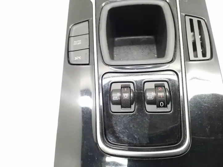 Peugeot 508 (2010 - 2014) 9686453077 Включатель обогрева — фото 4
