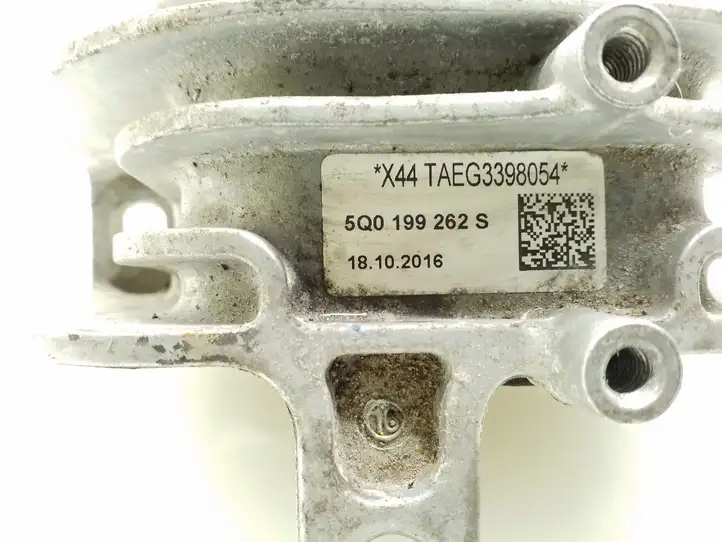 Audi A3/S3 8V (2012 - 2016) 5Q0199262S Опора двигателя — фото 4