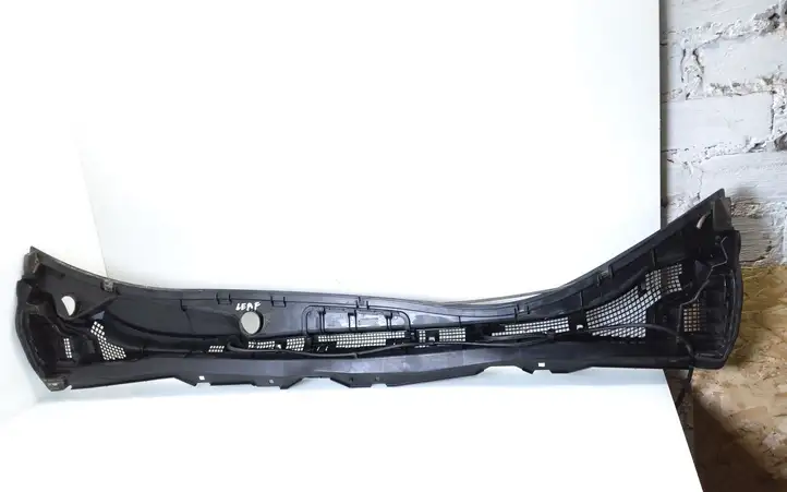 Nissan Leaf I (ZE0) (2010 - 2017) 668623NA0A Жабо стеклоочистителей — фото 2