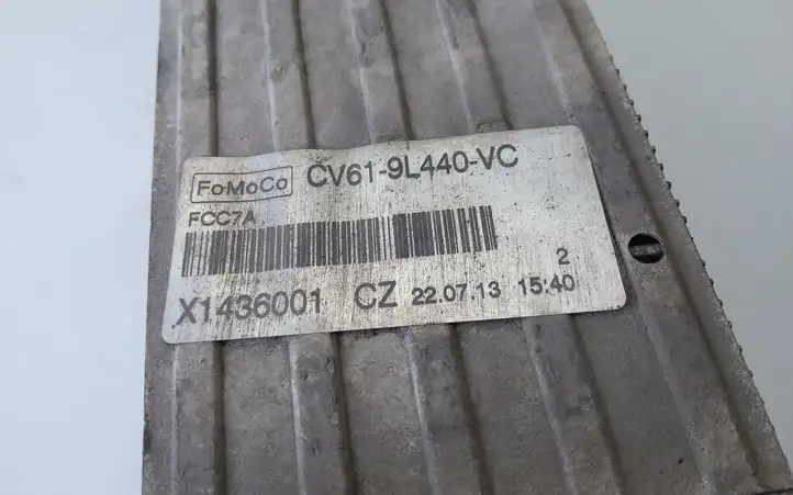 Ford Focus (2011 - 2015) CV619L440VC Интеркулер — фото 2