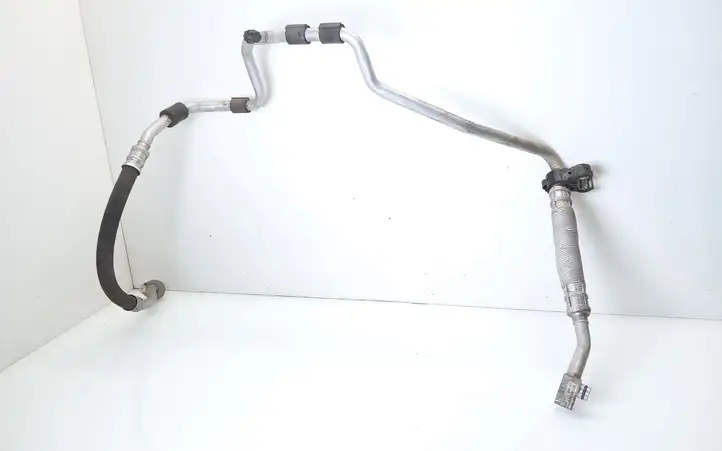 Volkswagen PASSAT B6 (2005 - 2010) 3C0820743BT Трубки и шланги кондиционера — фото 1