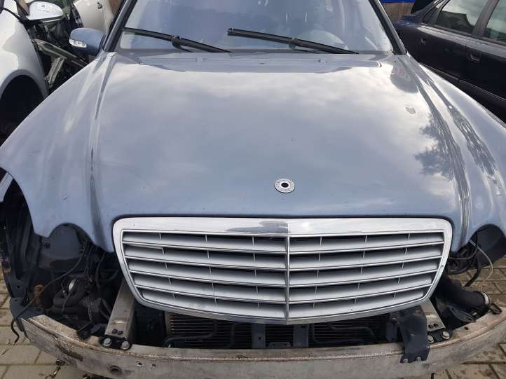 Mercedes-Benz E W211 Dangtis variklio (kapotas)