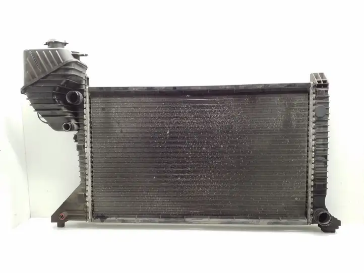 Mercedes-Benz Sprinter W901 W902 W903 W904 (1995 - 2007) A9015003500 Радиатор охлаждающей жидкости двигателя — фото 3