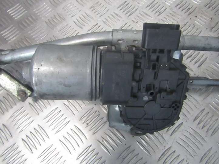Citroen C5 (2001 - 2004)  0390241701 Двигатель стеклоочистителей
