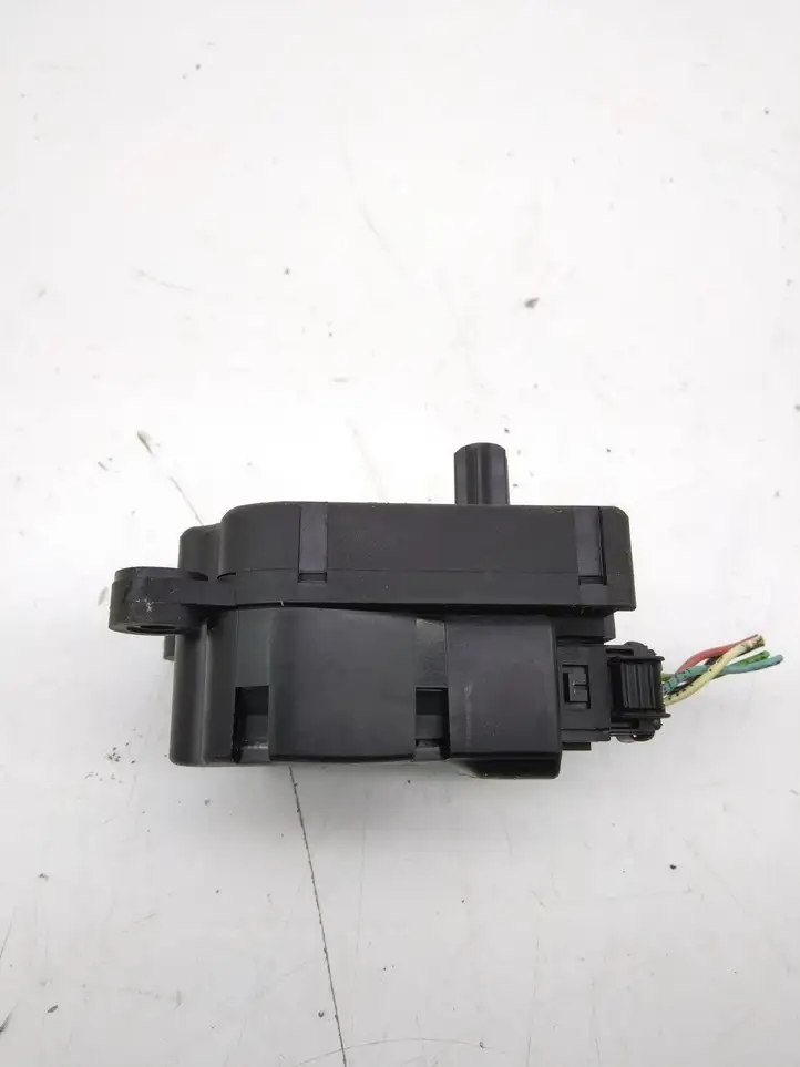 Citroen C5 (2004 - 2008) P2861001U Двигатель задвижки потока воздуха — фото 1