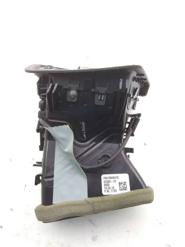 BMW 5 F10 F11 (2009 - 2016) 64229166888 Боковой воздушный дефлектор — фото 3