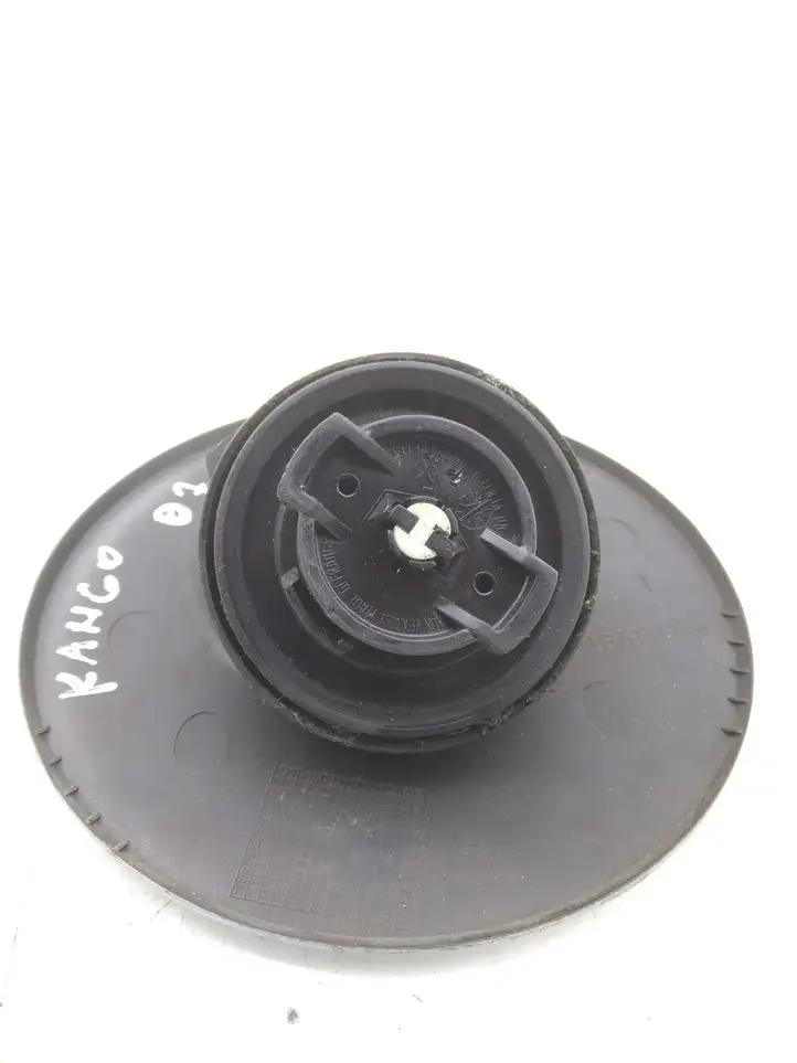 Renault Kangoo I (2003 - 2008) 8200335370 Крышка топливного бака — фото 3