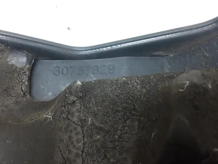 Volvo XC60 (2008 - 2013) 30757829 Крышка двигателя декоративная — фото 3