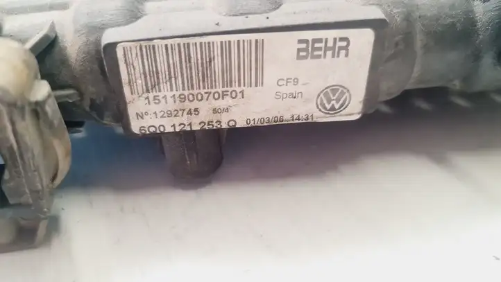 Volkswagen Fox (2005 - 2009) 6Q0121253Q Радиатор охлаждающей жидкости двигателя — фото 3