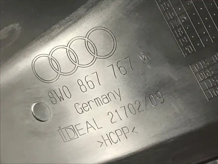 Audi A4 S4 B9 8W (2019 - ) 8W0867767A Внутренняя отделка заднего порога — фото 2