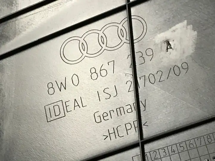 Audi A4 S4 B9 8W (2019 - ) 8W0867239A Нижняя обшивка стойки B — фото 3