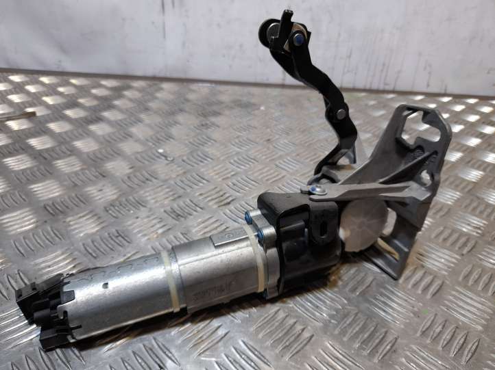 Audi A8 (2010 - 2014)  4H0827851A Притягиватель задней крышки