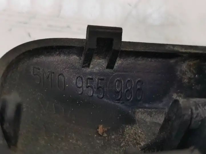 Volkswagen Golf Plus (2004 - 2008) 5M0955986 Форсунка омывателя лобового стекла — фото 4