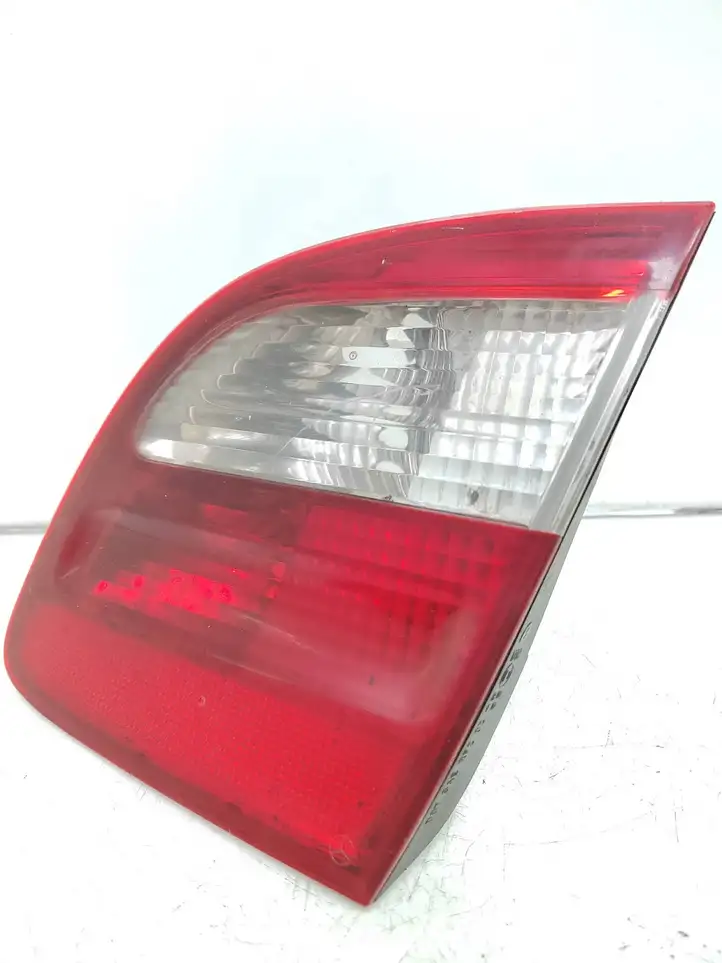 Mercedes-Benz E W211 (2002 - 2009) A2118201464 Задний фонарь в крышке багажника — фото 3