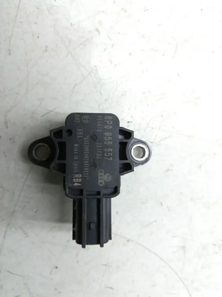 Audi A4 S4 B7 8E 8H (2004 - 2009) 8P0955557 Датчик удара SRS — фото 1