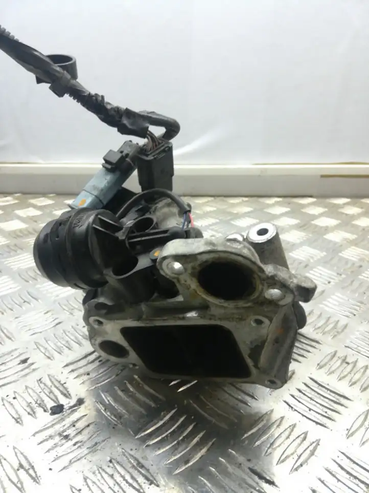 Ford Kuga I (2008 - 2012) 9671398180 Дроссельная заслонка — фото 5