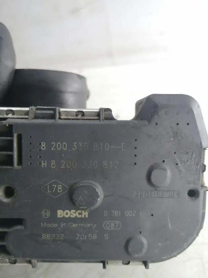 Nissan Qashqai (2006 - 2010) H8200330812 Дроссельная заслонка — фото 2