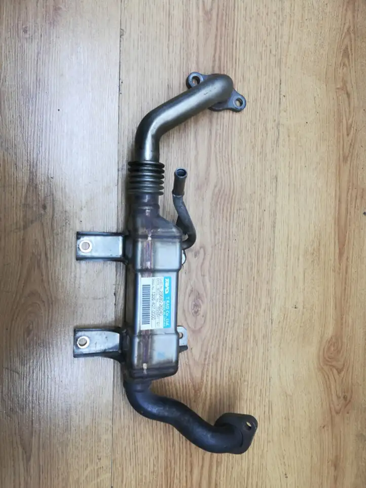 Toyota RAV 4 (XA30) (2006 - 2016) 2568026040 Охладитель клапана EGR — фото 1