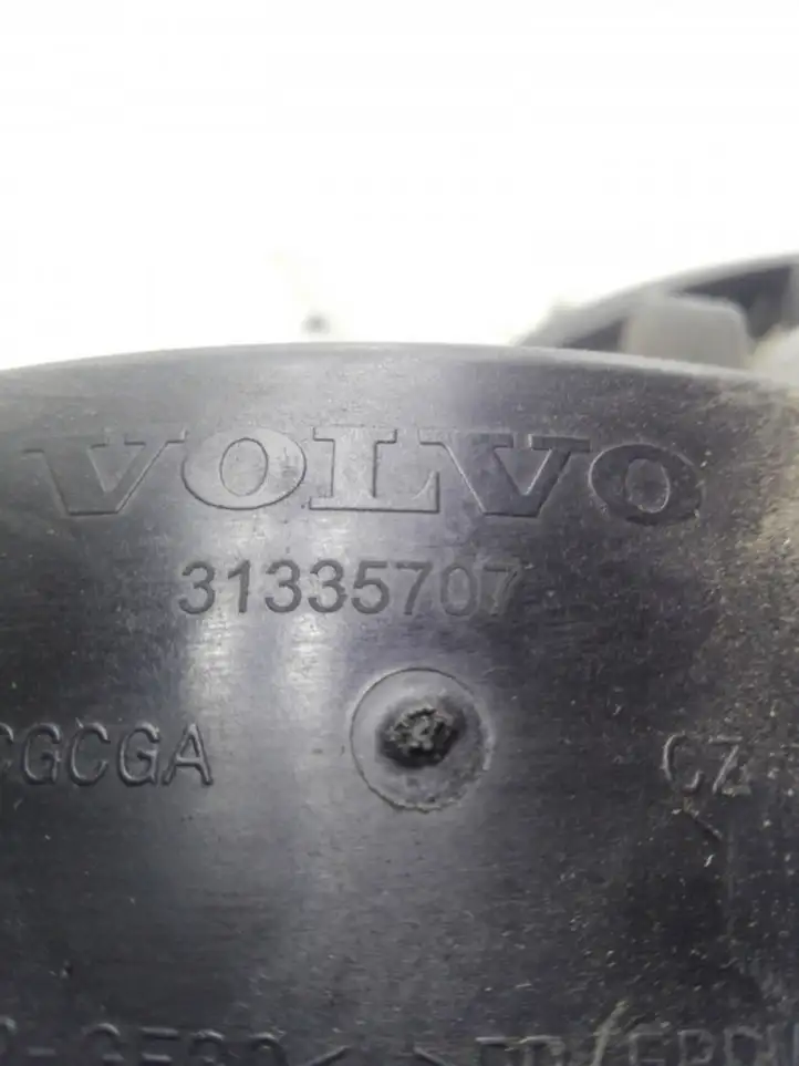 Volvo V60 (2010 - 2013) 31335707 Крышка топливного бака — фото 3