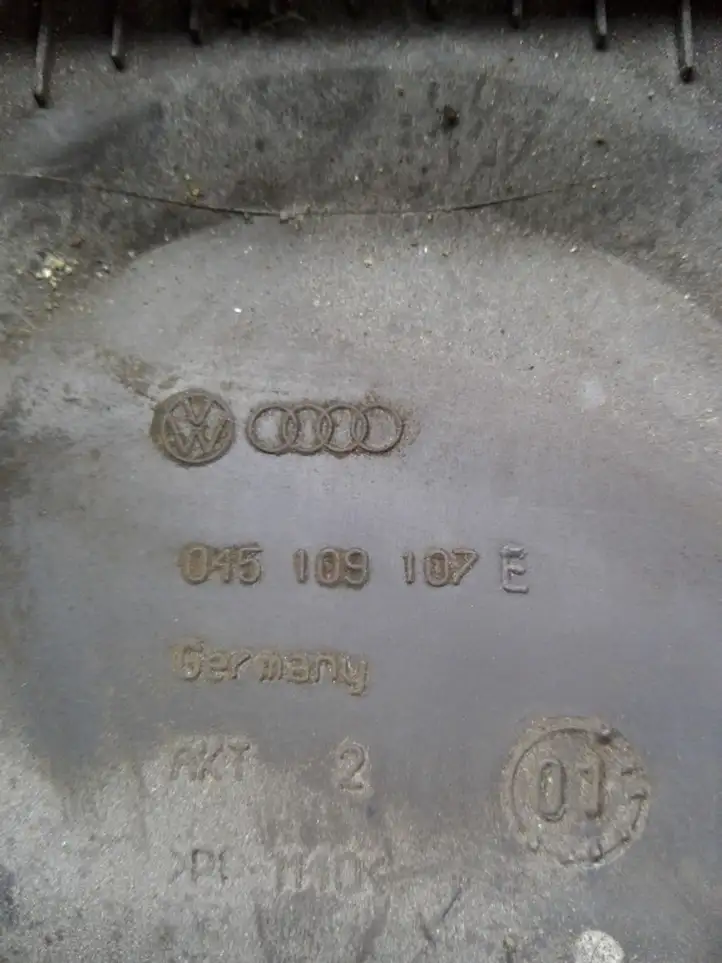 Audi A4 S4 B7 8E 8H (2004 - 2009) 045109107 Защита ремня ГРМ — фото 2