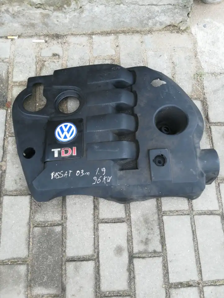 Volkswagen PASSAT B5.5 (2001 - 2005) 0134272AD Крышка двигателя декоративная — фото 1