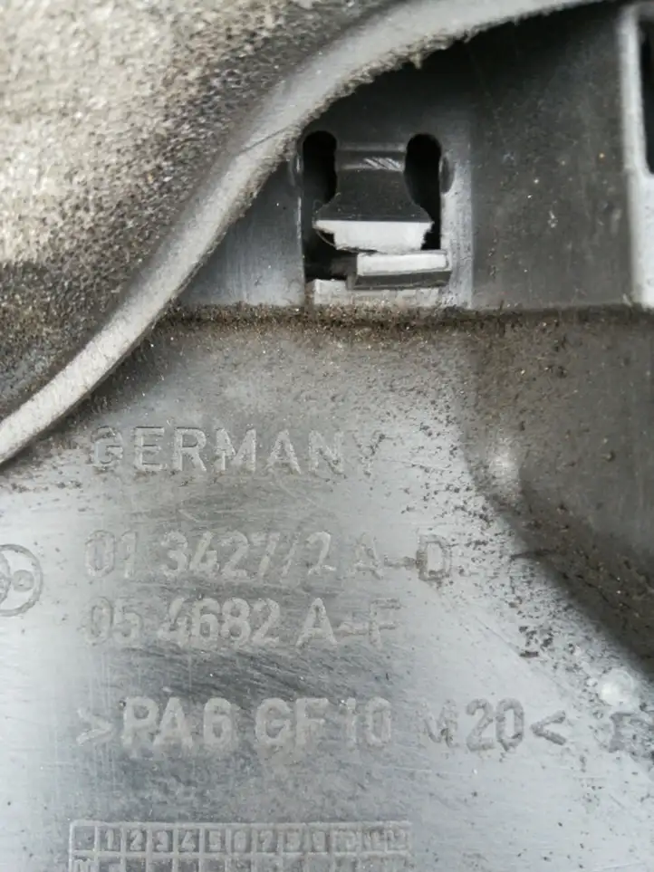 Volkswagen PASSAT B5.5 (2001 - 2005) 0134272AD Крышка двигателя декоративная — фото 3