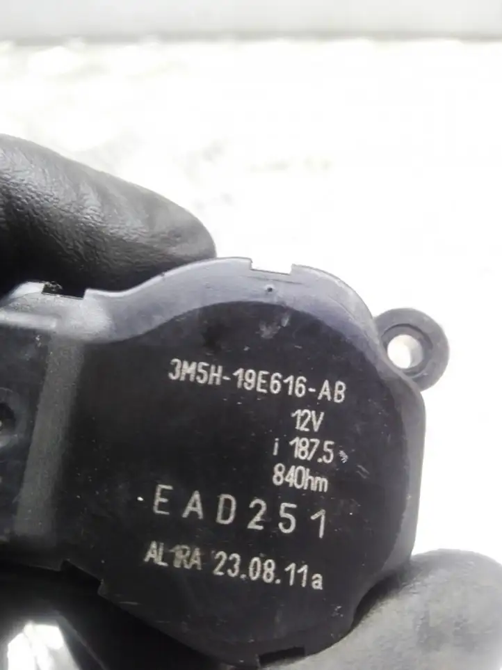 Ford Kuga I (2008 - 2012) 3M5H19E616AB Двигатель задвижки потока воздуха — фото 3