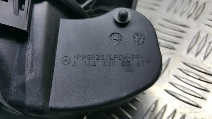 Mercedes-Benz ML W164 (2005 - 2011) A1646300767 Крышка топливного бака — фото 5