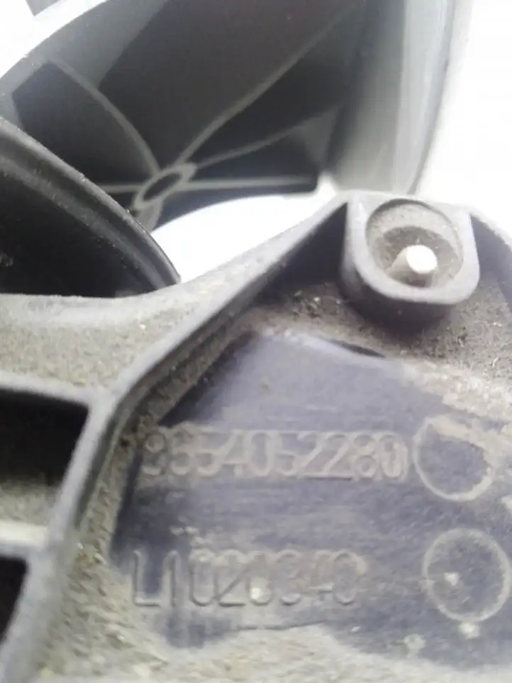 Citroen C4 I Picasso (2006 - 2013) 9654052280 Крышка топливного бака — фото 3