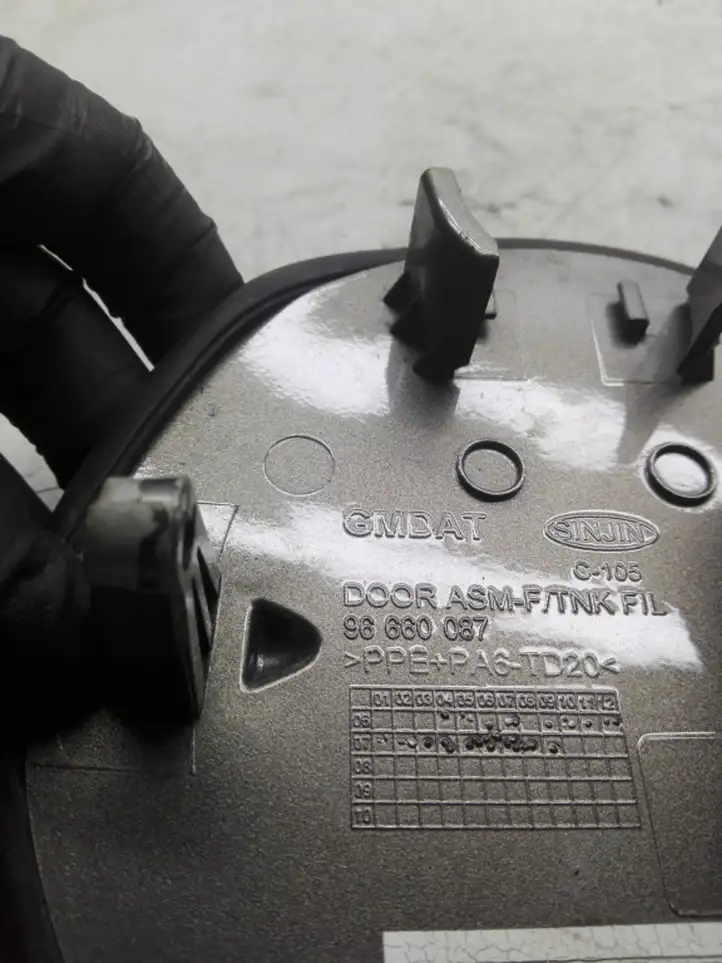 Opel Antara (2006 - 2011) 96660097 Крышка топливного бака — фото 4