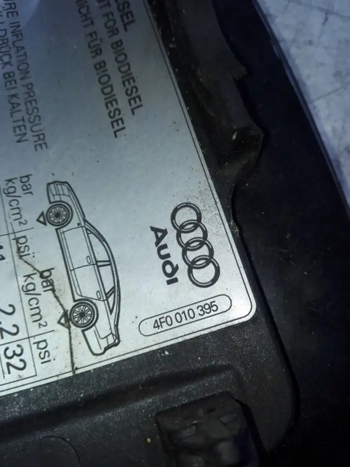 Audi A6 S6 C6 4F (2004 - 2008) 4K0010395 Крышка топливного бака — фото 4
