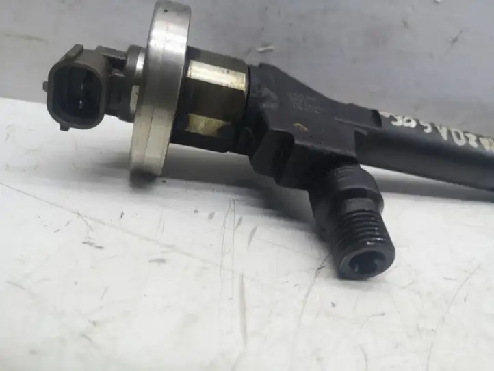 Mazda 6 (2002 - 2005) 04F16290 Форсунка — фото 2